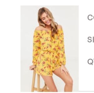 Sz Small Off the Shoulder Romper